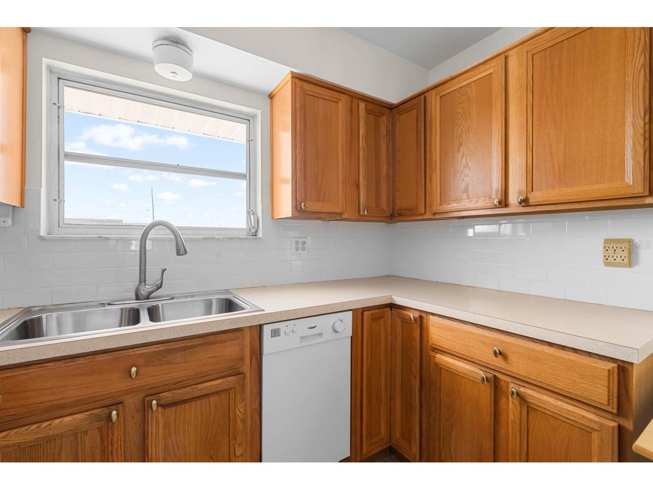 1517 Chevy Chase Drive Sun City Center FL 33573 TB8480107 image11