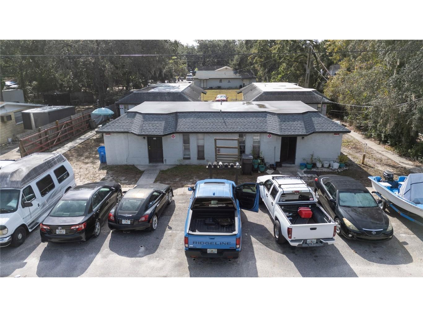 1517 E 142nd Avenue Tampa FL 33613 TB8455351 image1