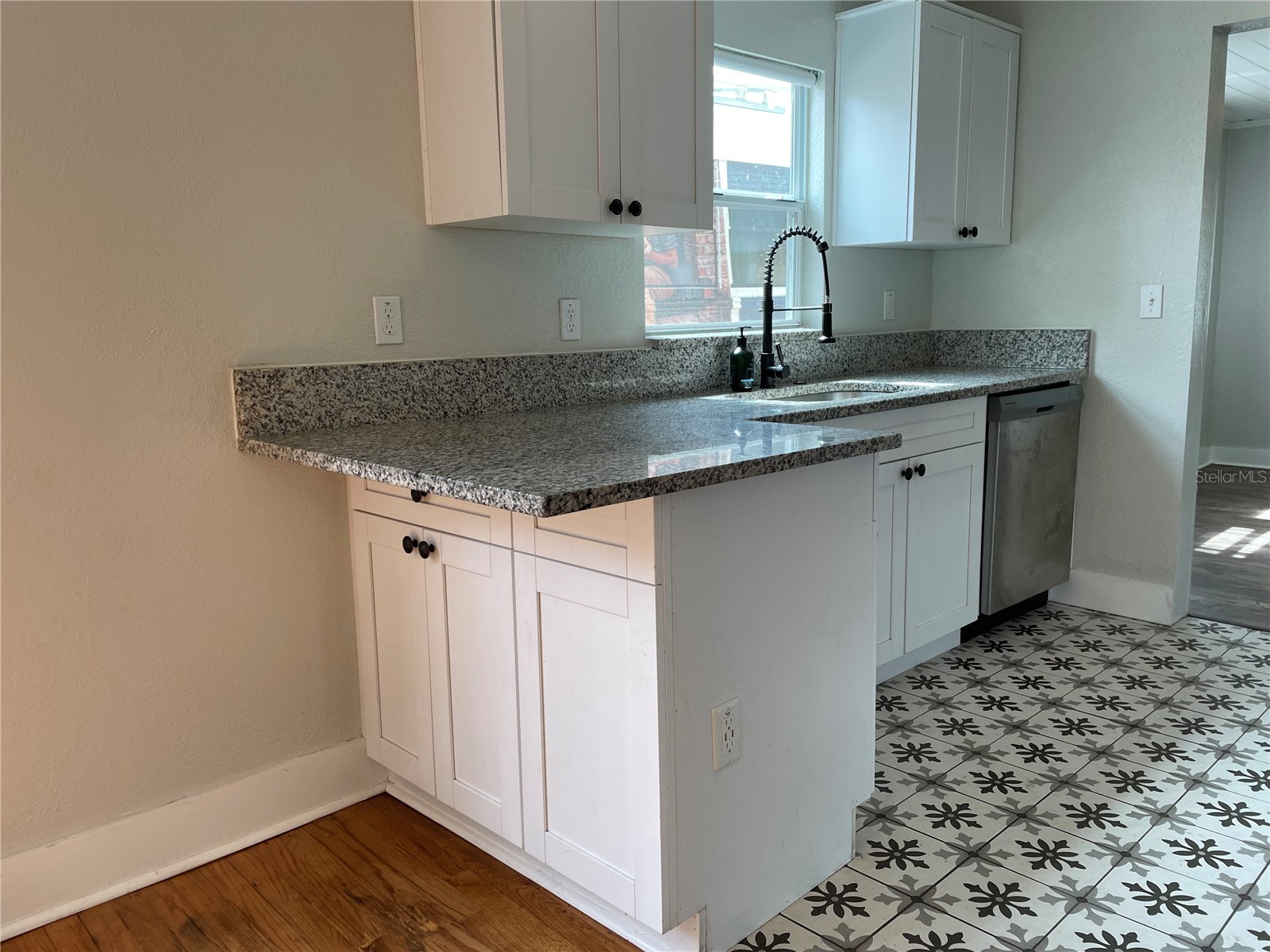 1517 E Ellicott Street Tampa FL 33610 TB8515107 image8