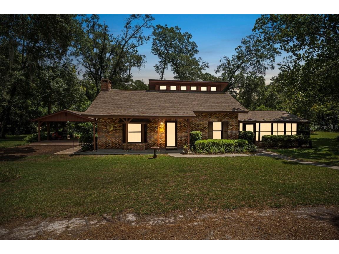 1517 Manor Way Deland FL 32720 V4944406 image1