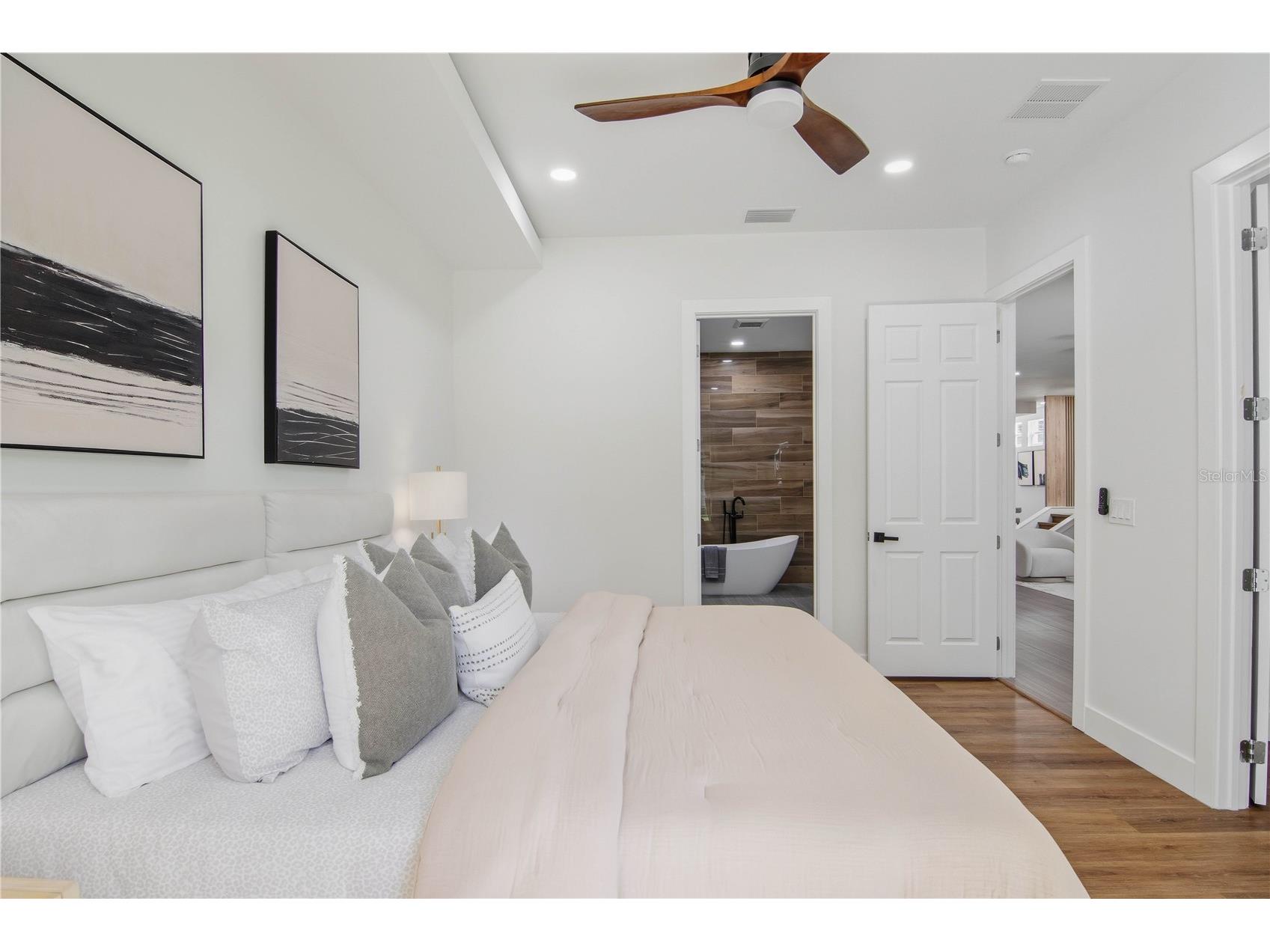 1518 Cloverlawn Avenue Orlando FL 32806 O6330493 image25