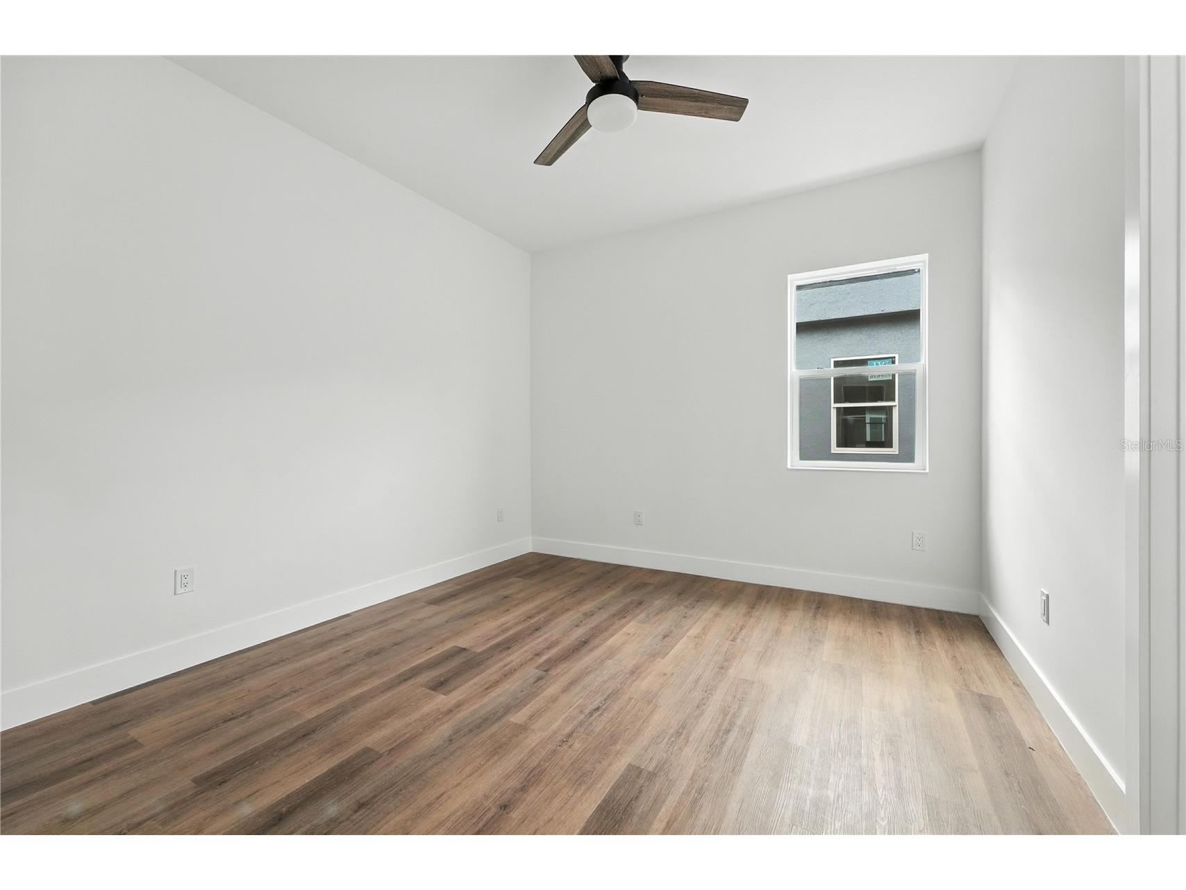 1518 Cloverlawn Avenue Orlando FL 32806 O6330493 image47