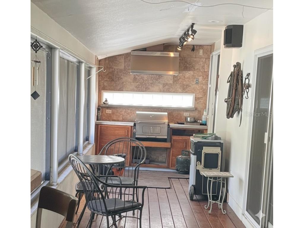 1518 Dawn Heights Drive Lakeland FL 33801 TB8437874 image19