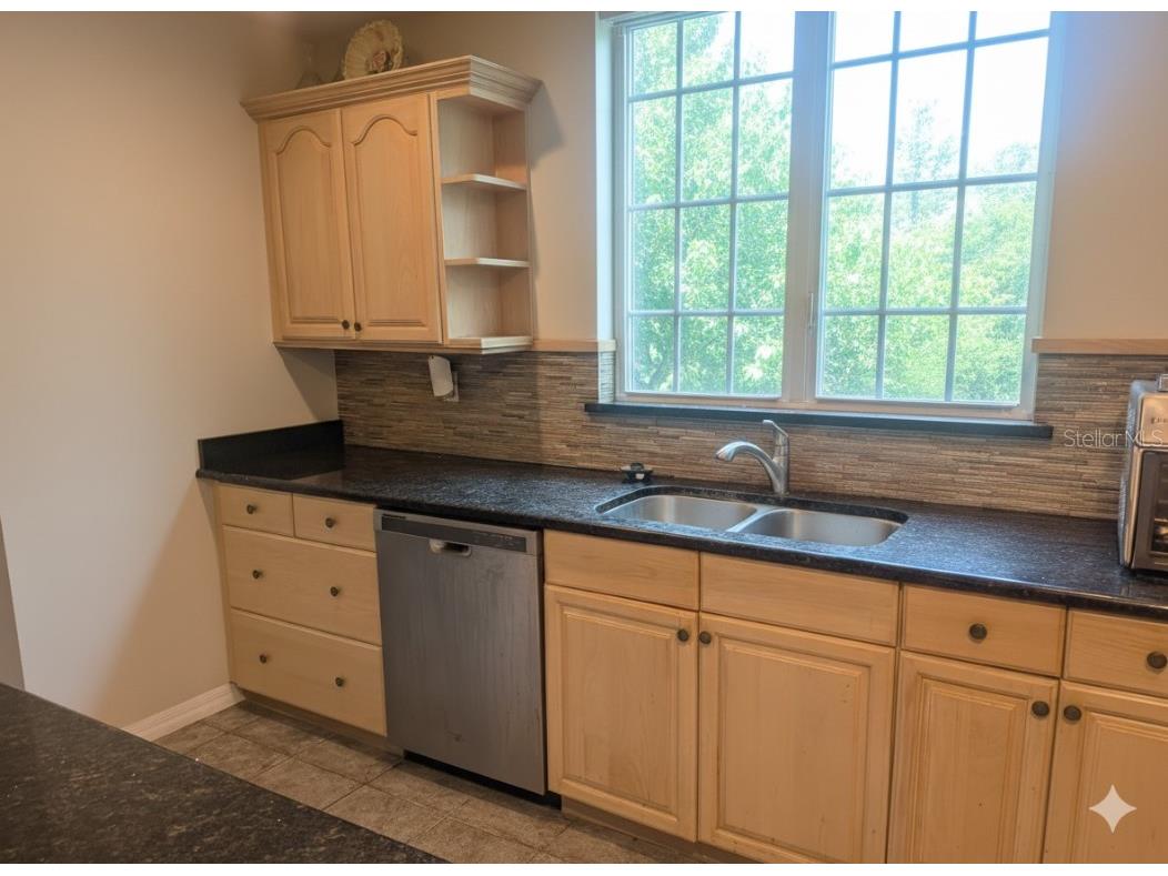 1518 Dawn Heights Drive Lakeland FL 33801 TB8437874 image3