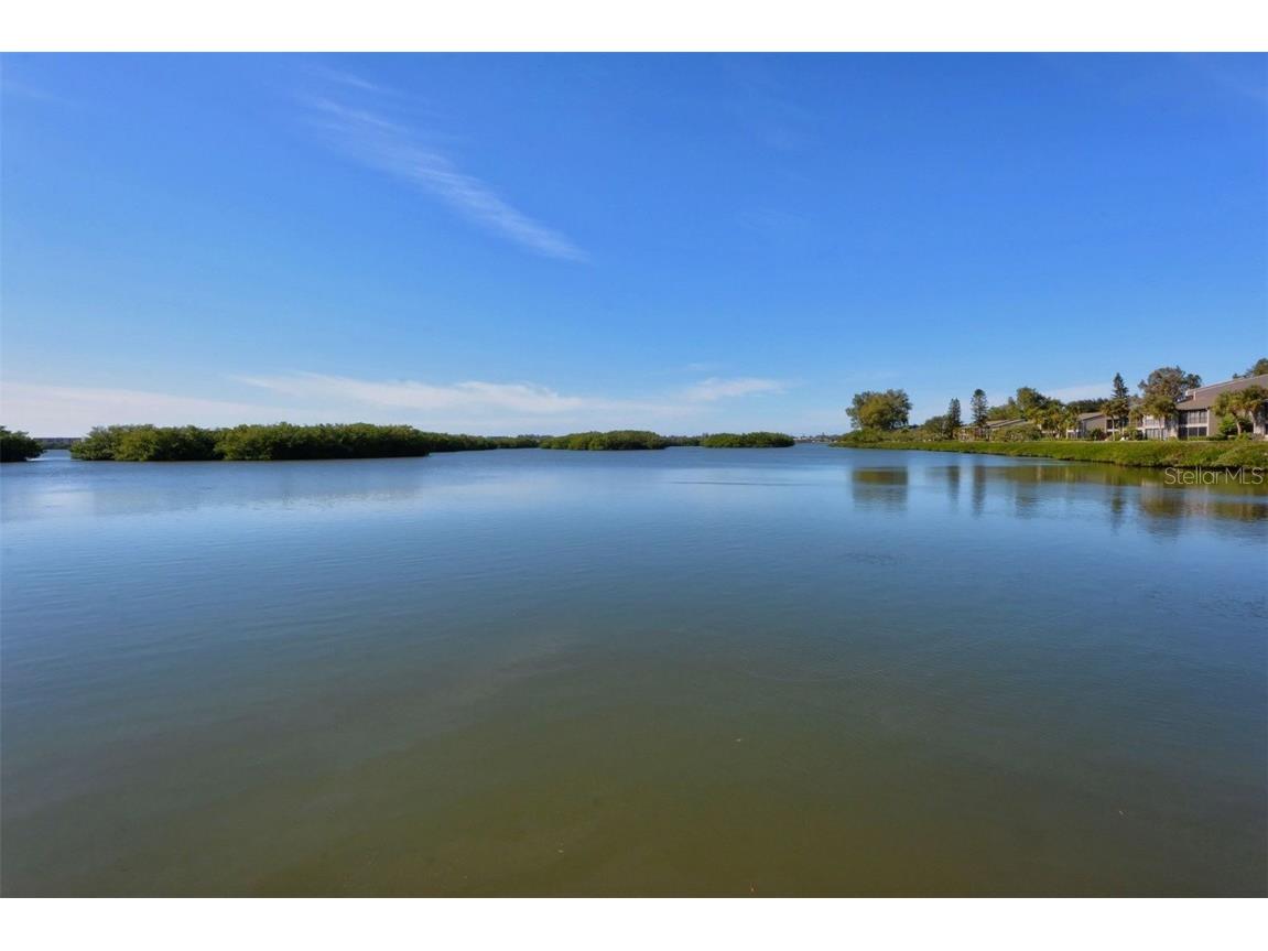 1518 Pelican Point Drive #257 Sarasota FL 34231 - SARASOTA BAY INTRACOASTAL A4671837 image49