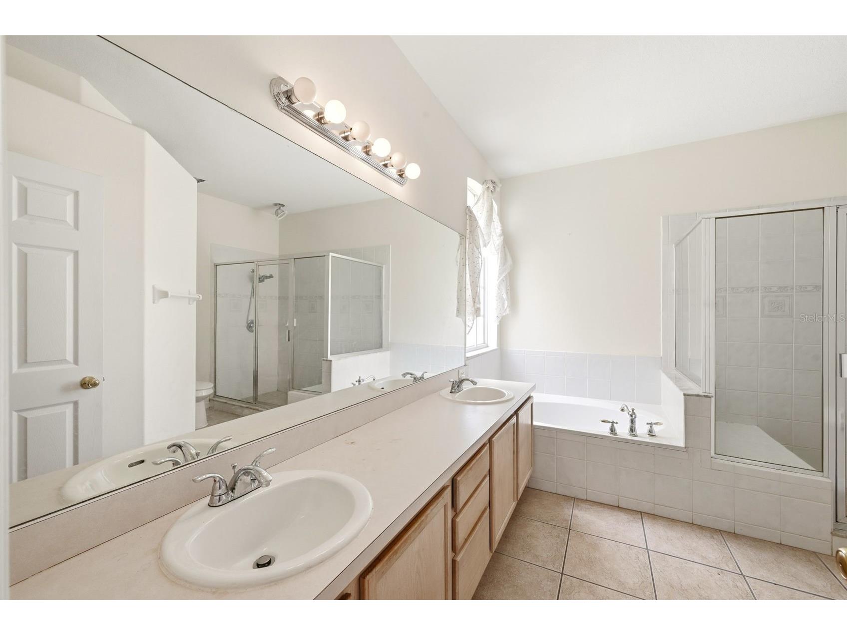 1518 Sun Meadow Drive Orlando FL 32824 V4949580 image36