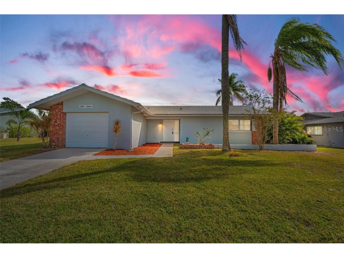 1518 W Dorchester Drive Palm Harbor FL 34684 TB8331993 image1