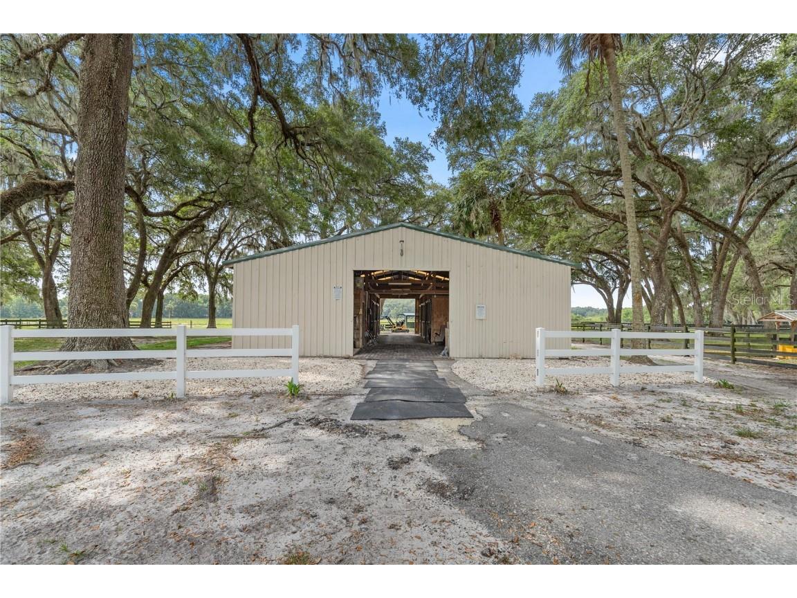 15185 NE 47th Ave Citra FL 32113 - BLACK SINK PRAIRIE OM677227 image1