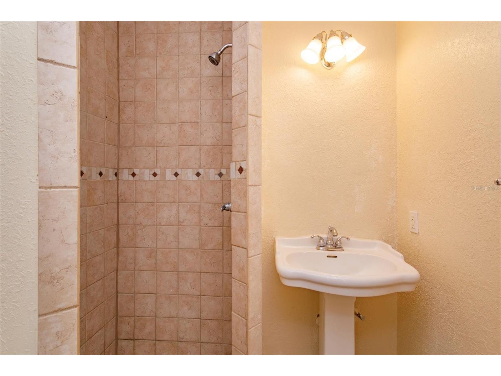 1519 Catalpa Lane Orlando FL 32806 O6422158 image14