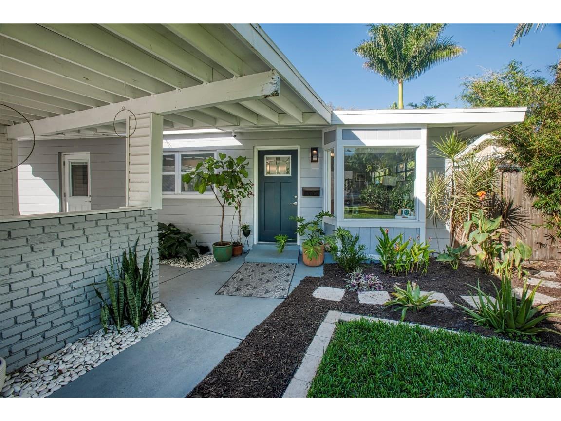 1519 Delaware Avenue NE Saint Petersburg FL 33703 U8200023 image1