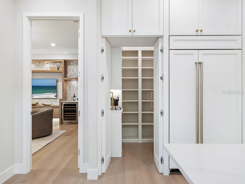 1519 Harbor Drive Sarasota FL 34239 A4672376 image14