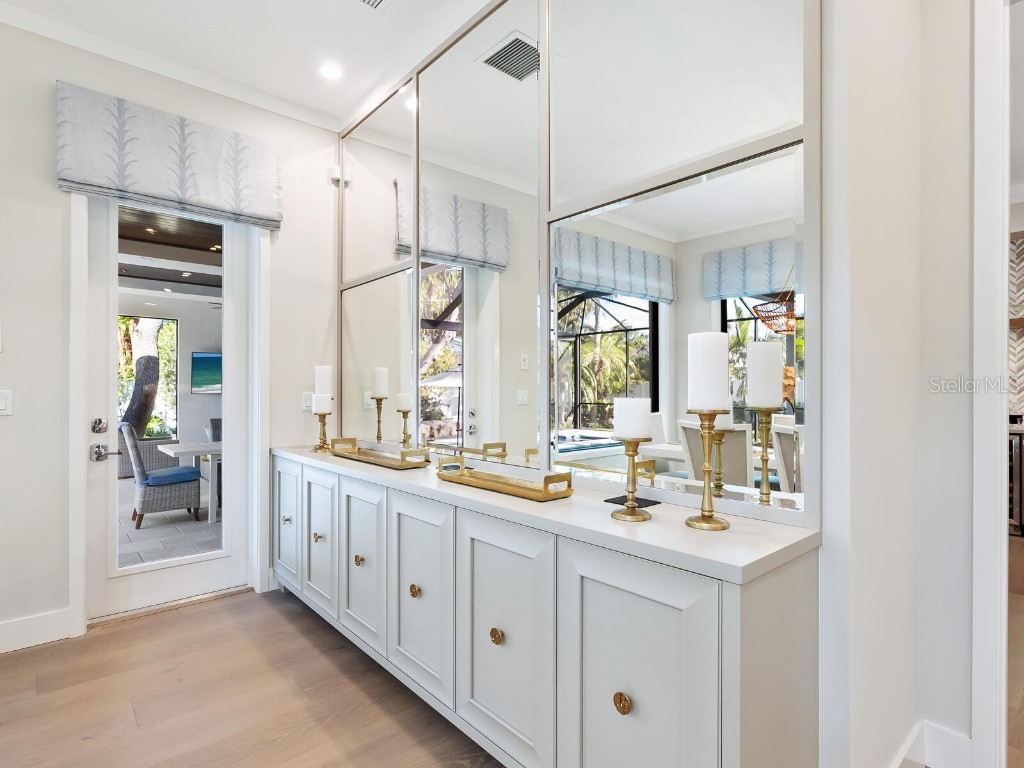 1519 Harbor Drive Sarasota FL 34239 A4672376 image17