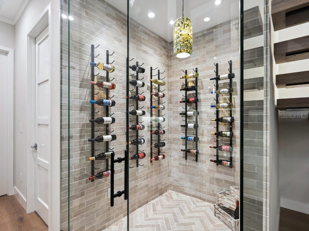 1519 Harbor Drive Sarasota FL 34239 A4672376 image33