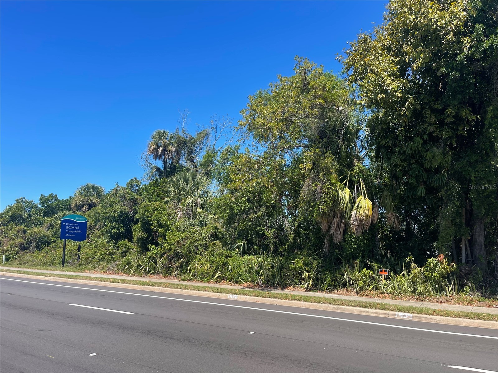 1519 Manatee Avenue E Bradenton FL 34208 A4688870 image1