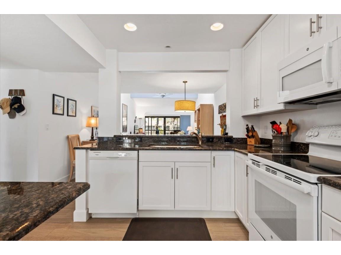 1519 Pelican Point Drive #288 Sarasota FL 34231 - SARASOTA BAY A4675959 image7