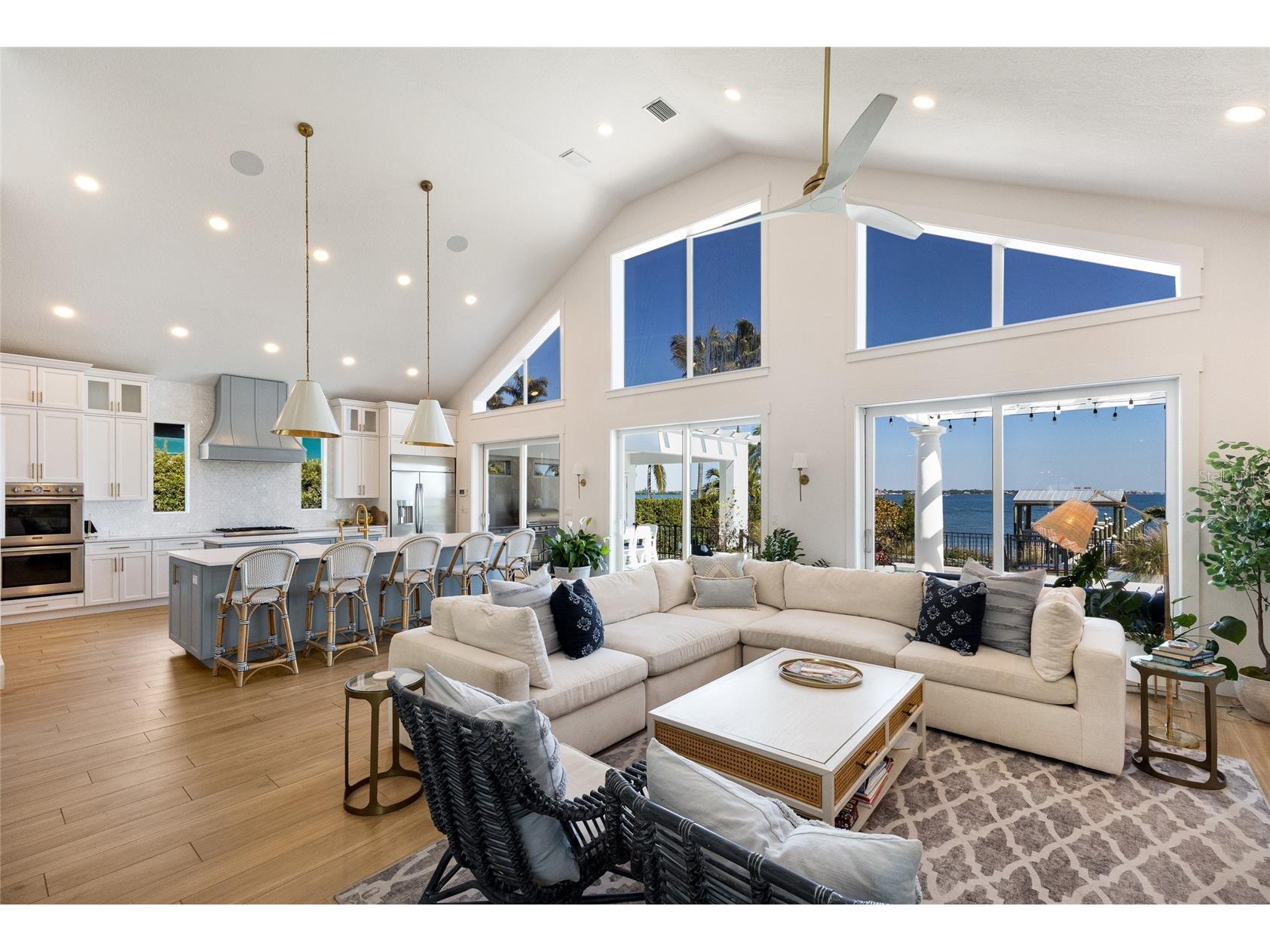 1519 Riverview Lane Bradenton FL 34209 - MANATEE RIVER A4689358 image20