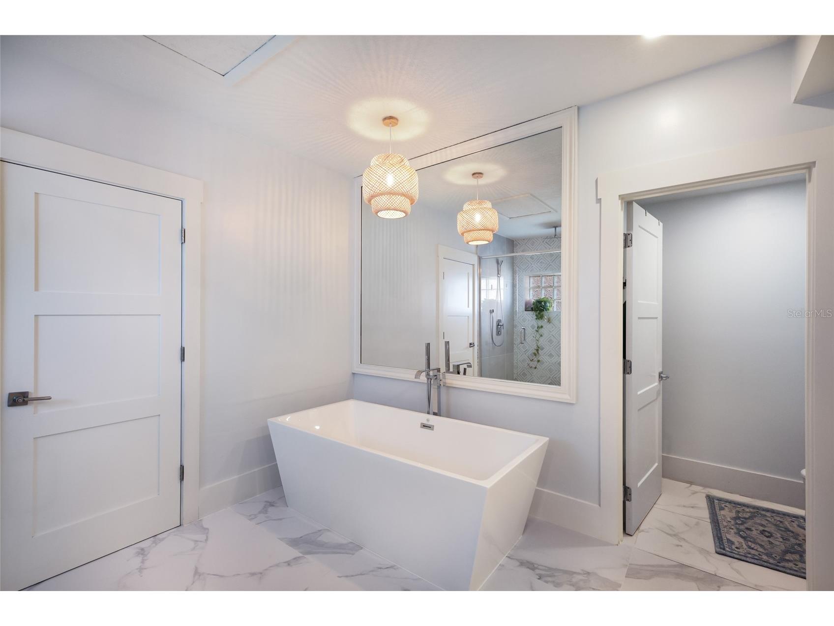 1519 Riverview Lane Bradenton FL 34209 - MANATEE RIVER A4689358 image35