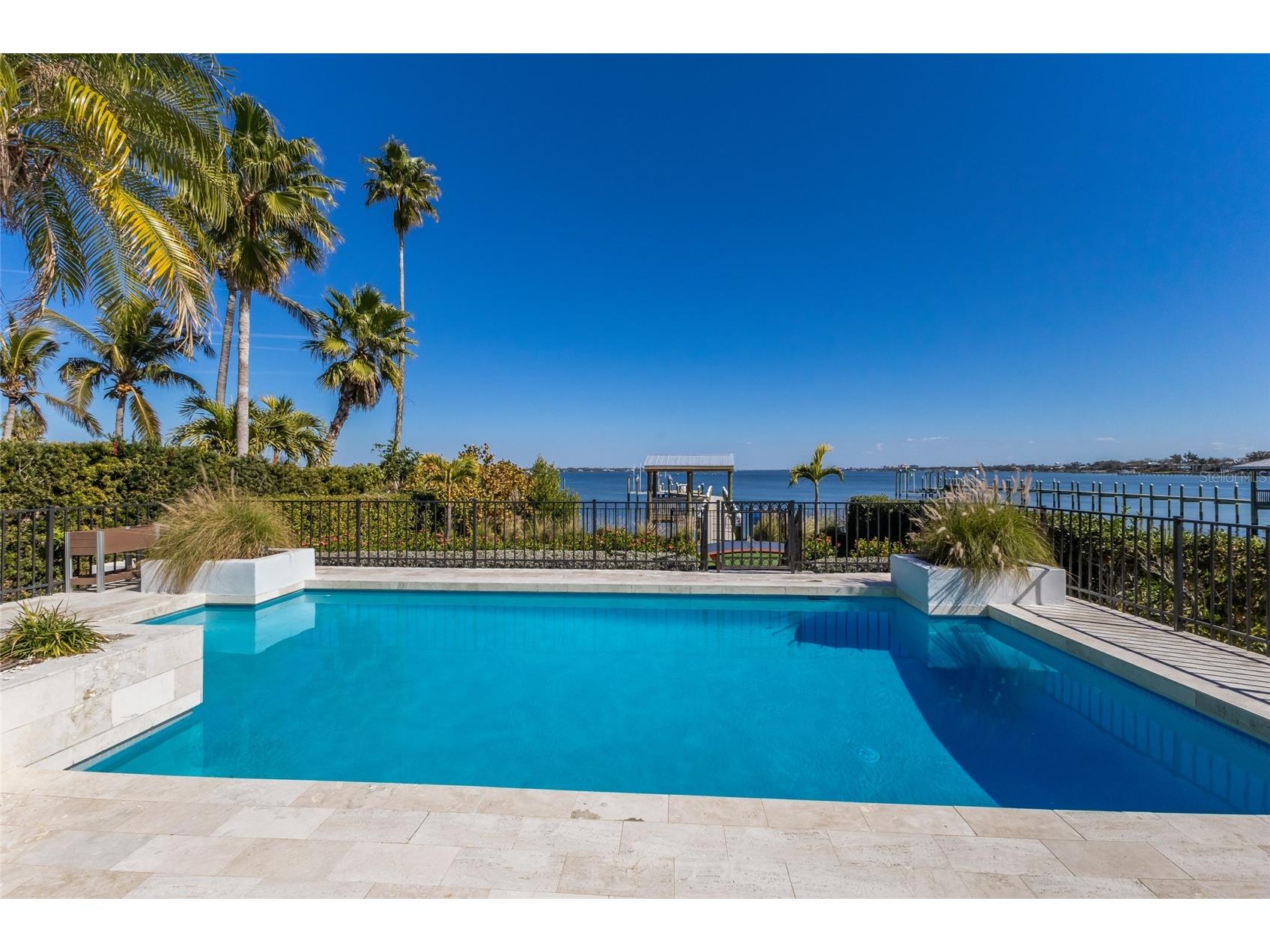 1519 Riverview Lane Bradenton FL 34209 - MANATEE RIVER A4689358 image5