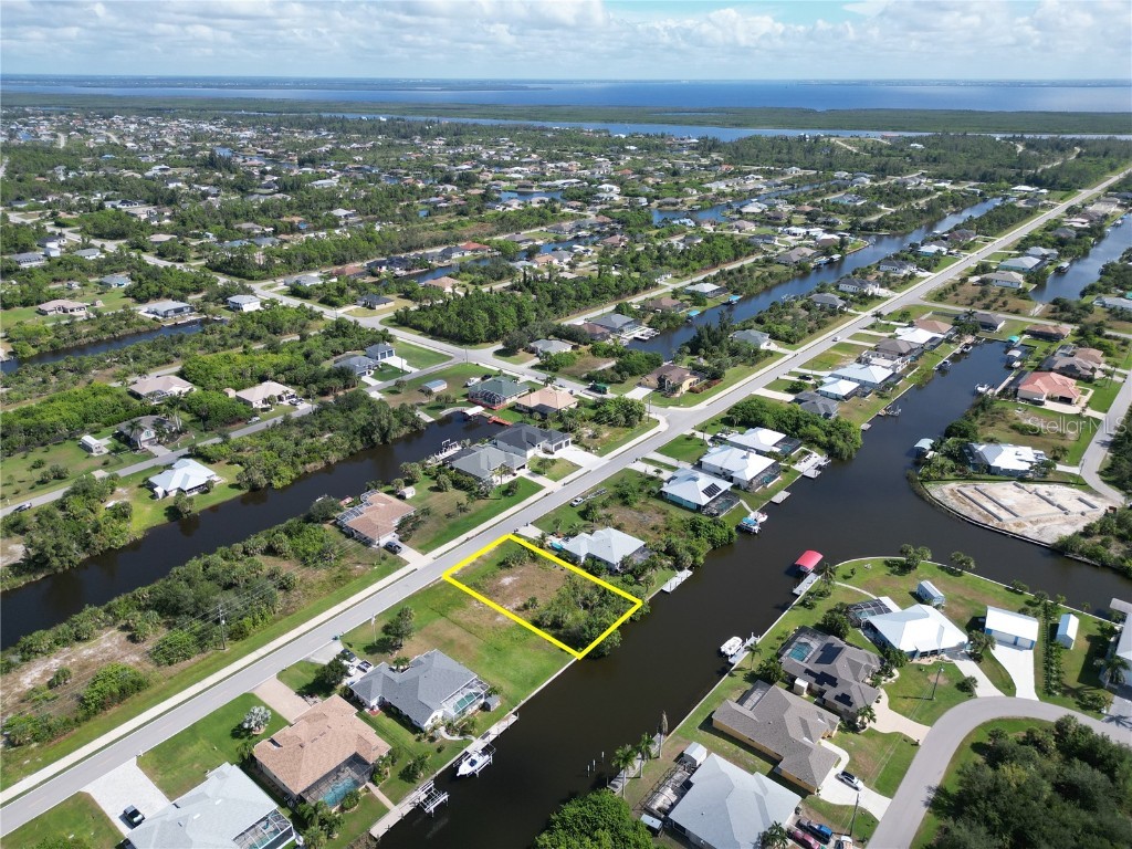 15195 Appleton Boulevard Port Charlotte FL 33981 - ARON WATERWAY D6144166 image1