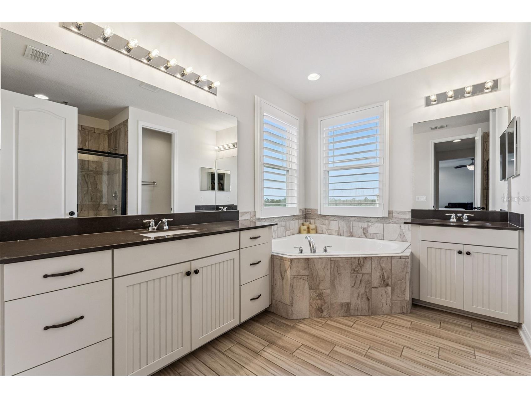 15196 Lake Claire Overlook Drive Winter Garden FL 34787 - LAKE BURNETT O6397637 image48
