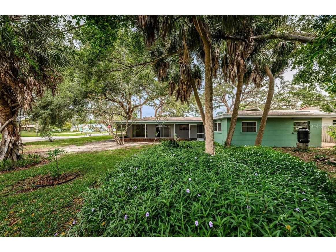 152 58th Avenue S Saint Petersburg FL 33705 TB8444601 image17