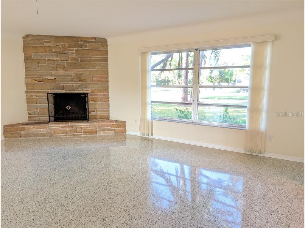 152 58th Avenue S Saint Petersburg FL 33705 TB8444601 image20