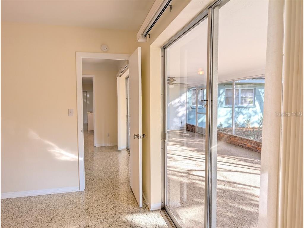 152 58th Avenue S Saint Petersburg FL 33705 TB8444601 image22