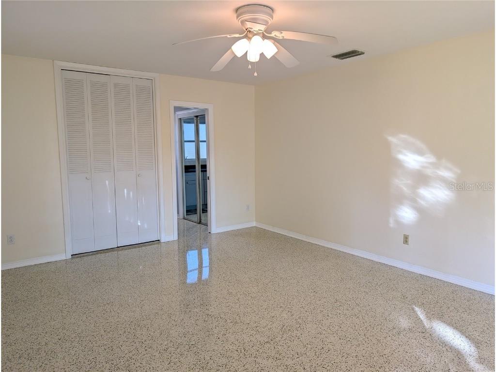 152 58th Avenue S Saint Petersburg FL 33705 TB8444601 image24