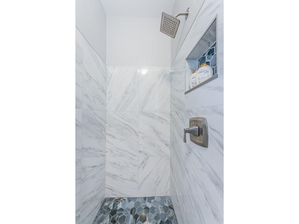 152 58th Avenue S Saint Petersburg FL 33705 TB8444601 image26