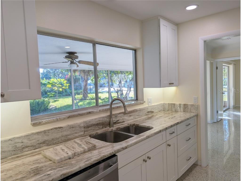 152 58th Avenue S Saint Petersburg FL 33705 TB8444601 image28