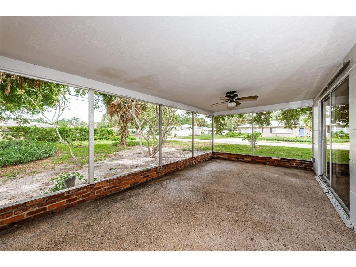 152 58th Avenue S Saint Petersburg FL 33705 TB8444601 image36