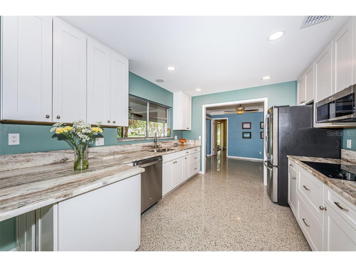 152 58th Avenue S Saint Petersburg FL 33705 TB8444601 image6