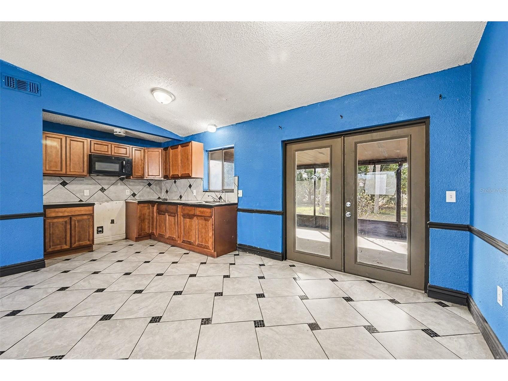 152 Americana Boulevard NW Palm Bay FL 32907 O6379638 image4