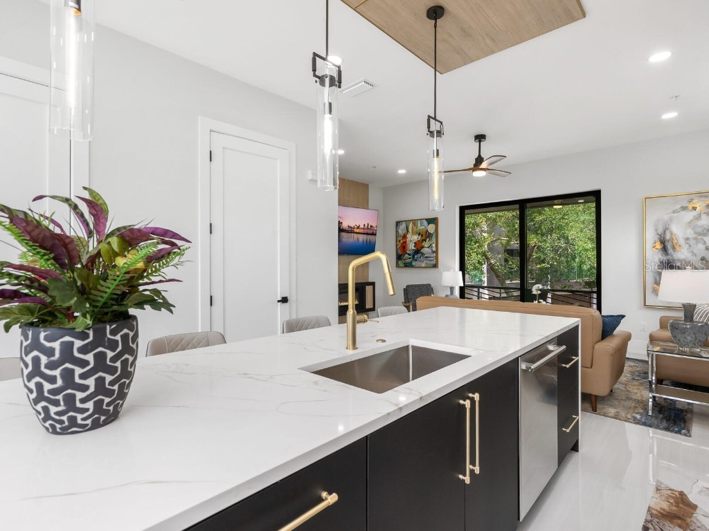 152 Audubon Place Sarasota FL 34237 A4657909 image17