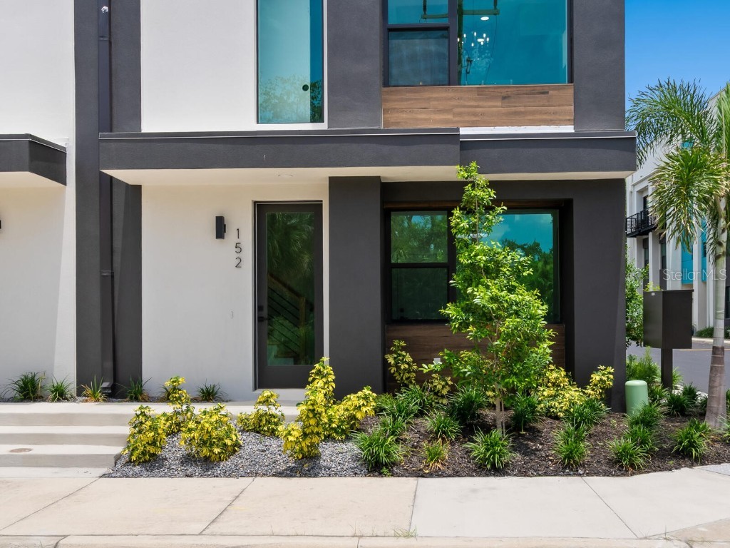 152 Audubon Place Sarasota FL 34237 A4657909 image2