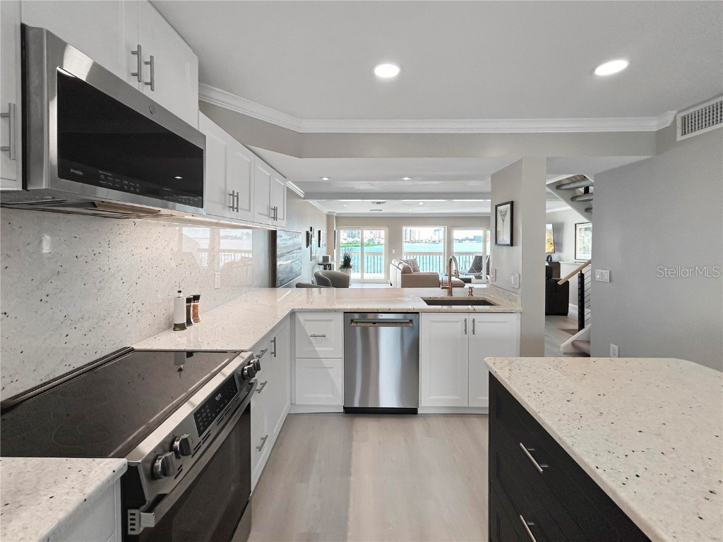 152 Marina Del Rey Court Clearwater Beach FL 33767 O6329631 image10