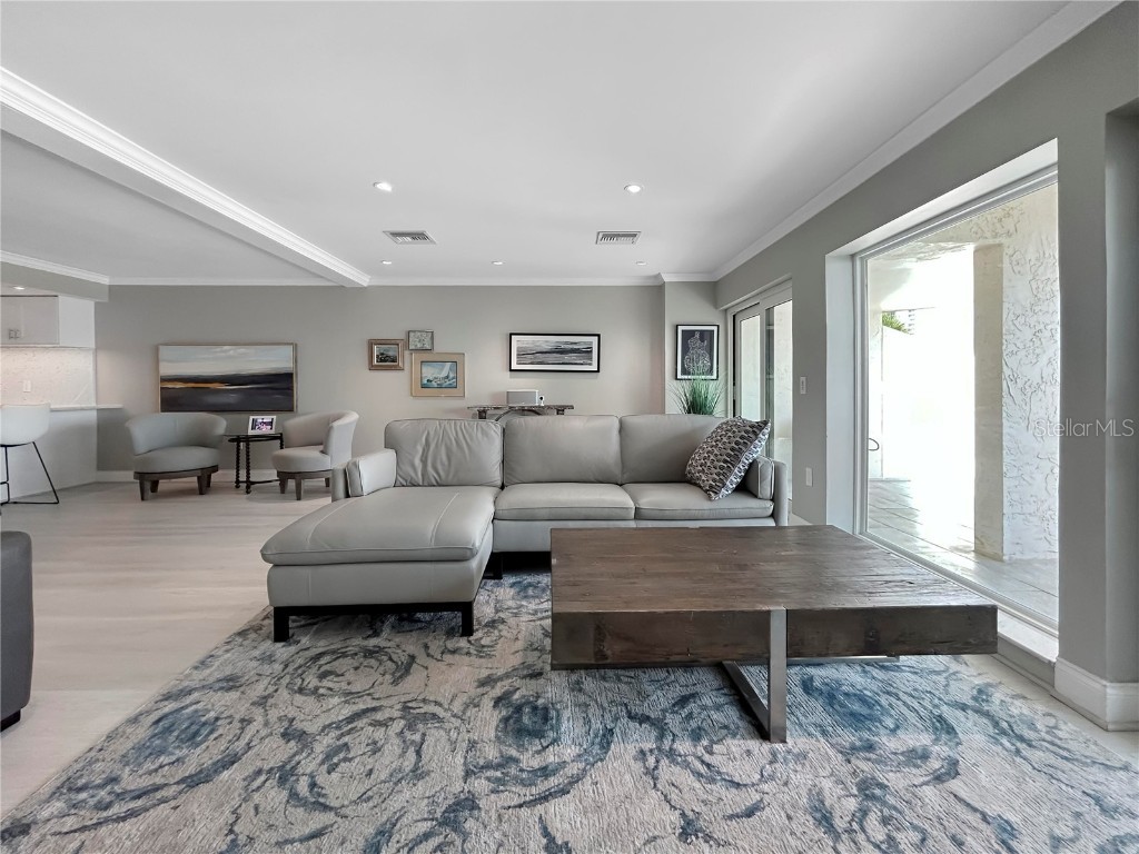 152 Marina Del Rey Court Clearwater Beach FL 33767 O6329631 image5