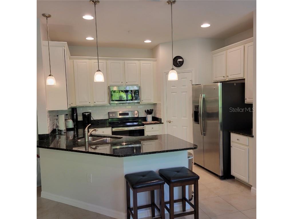 152 Navigation Circle #107 Osprey FL 34229 A4517611 image3