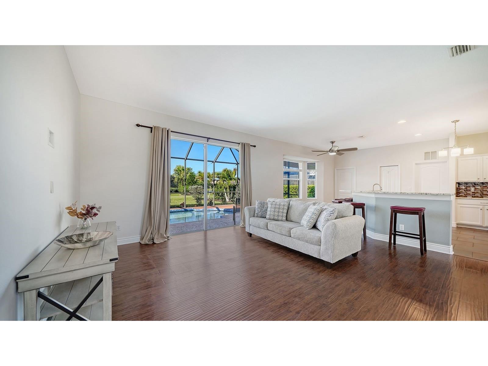 152 New Briton Court Bradenton FL 34212 A4686226 image16