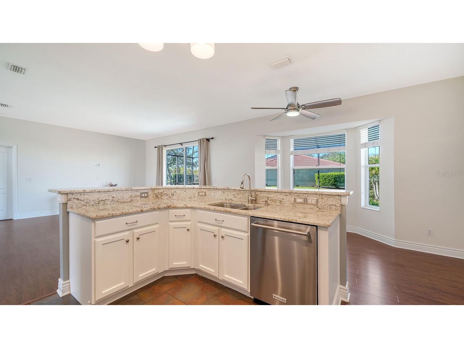 152 New Briton Court Bradenton FL 34212 A4686226 image21