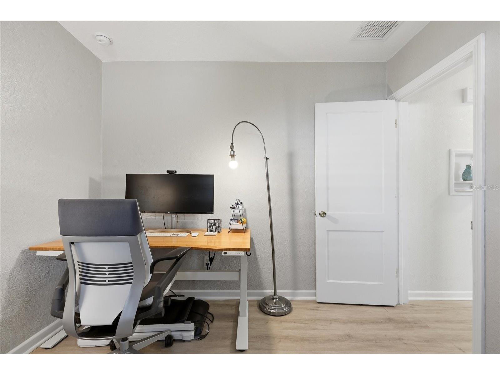 152 Valencia Drive Dunedin FL 34698 TB8485712 image17