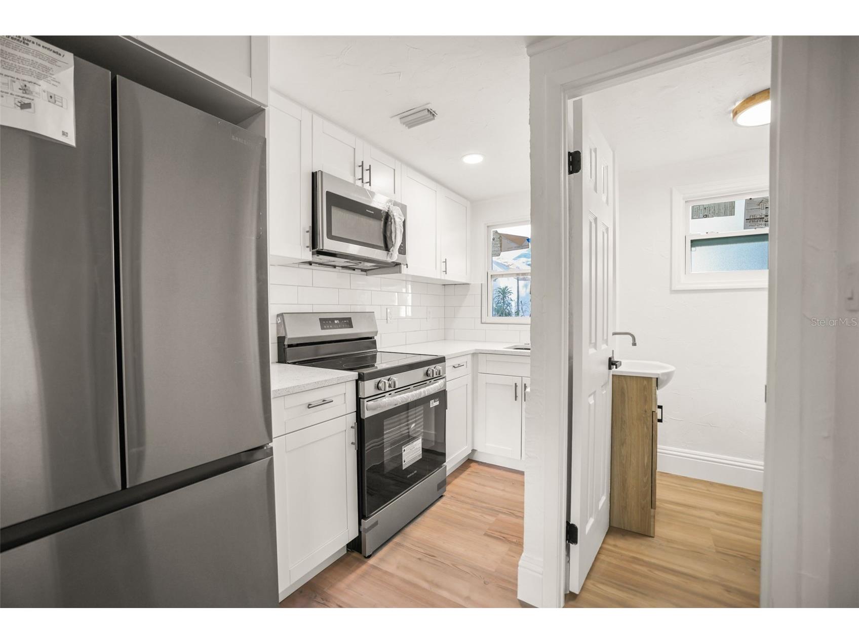 1520 20th Avenue N Saint Petersburg FL 33704 TB8457646 image47