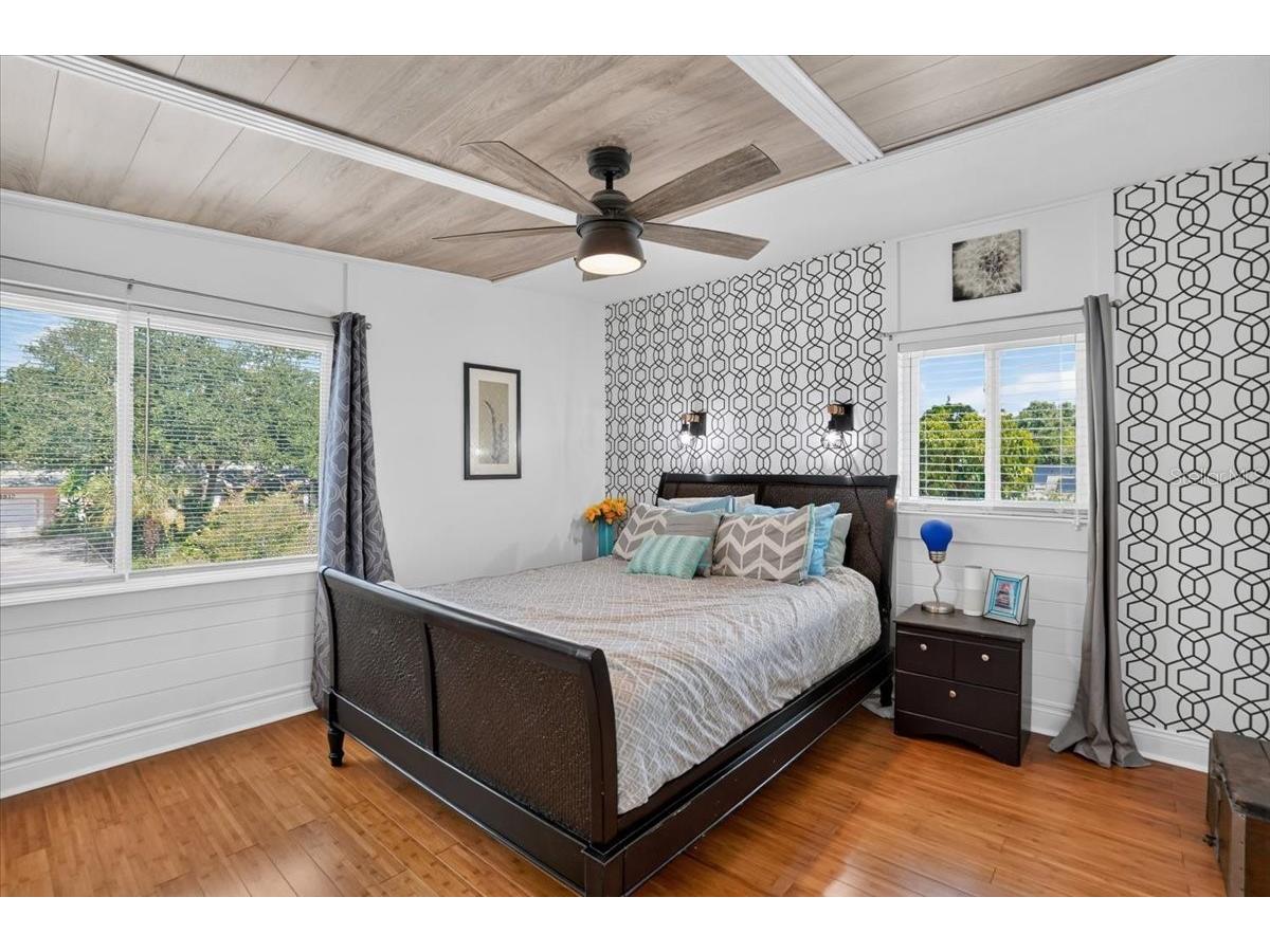 1520 60th Street S Gulfport FL 33707 TB8523560 image40