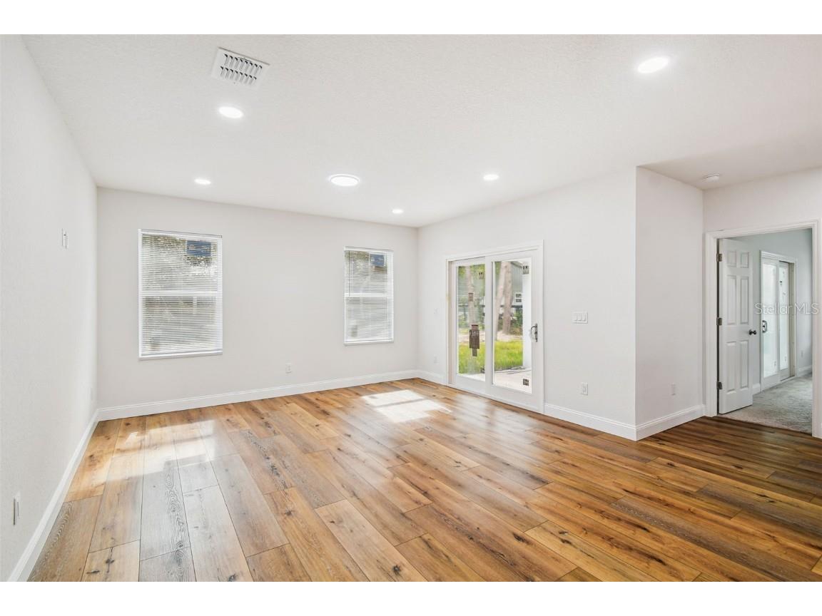 1520 Alameda Spring Hill FL 34609 TB8326261 image15