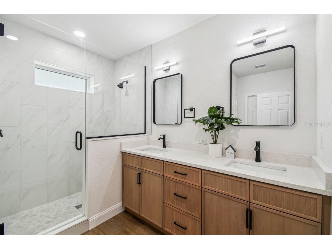 1520 Alameda Spring Hill FL 34609 TB8326261 image21