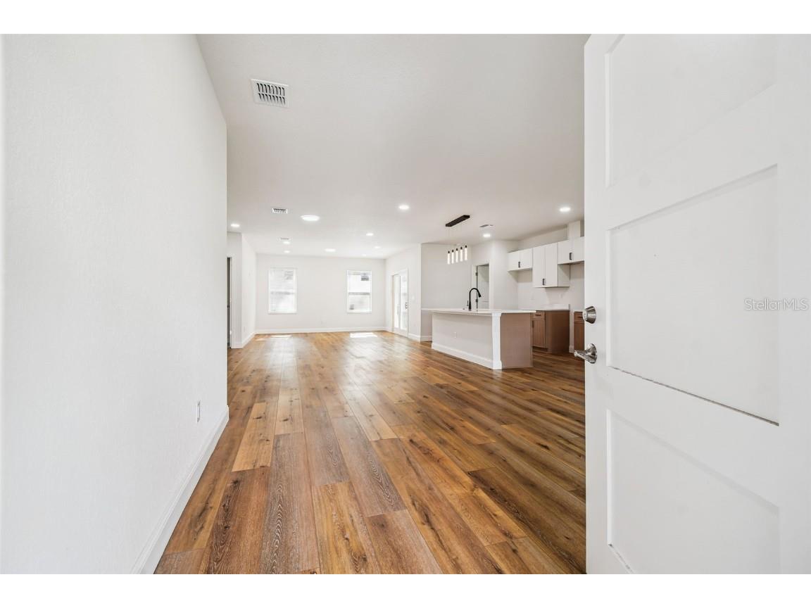 1520 Alameda Spring Hill FL 34609 TB8326261 image5