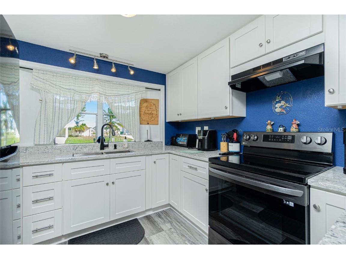 1520 Blue Heron Drive Englewood FL 34224 C7500560 image3