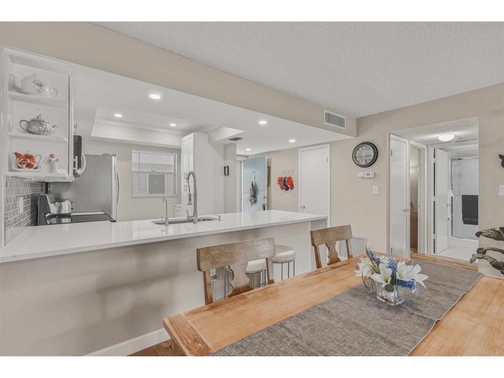 1520 Glen Oaks Drive E #247 Sarasota FL 34232 OM724452 image13