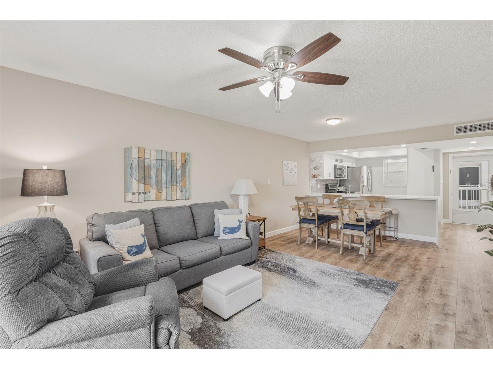 1520 Glen Oaks Drive E #247 Sarasota FL 34232 OM724452 image14