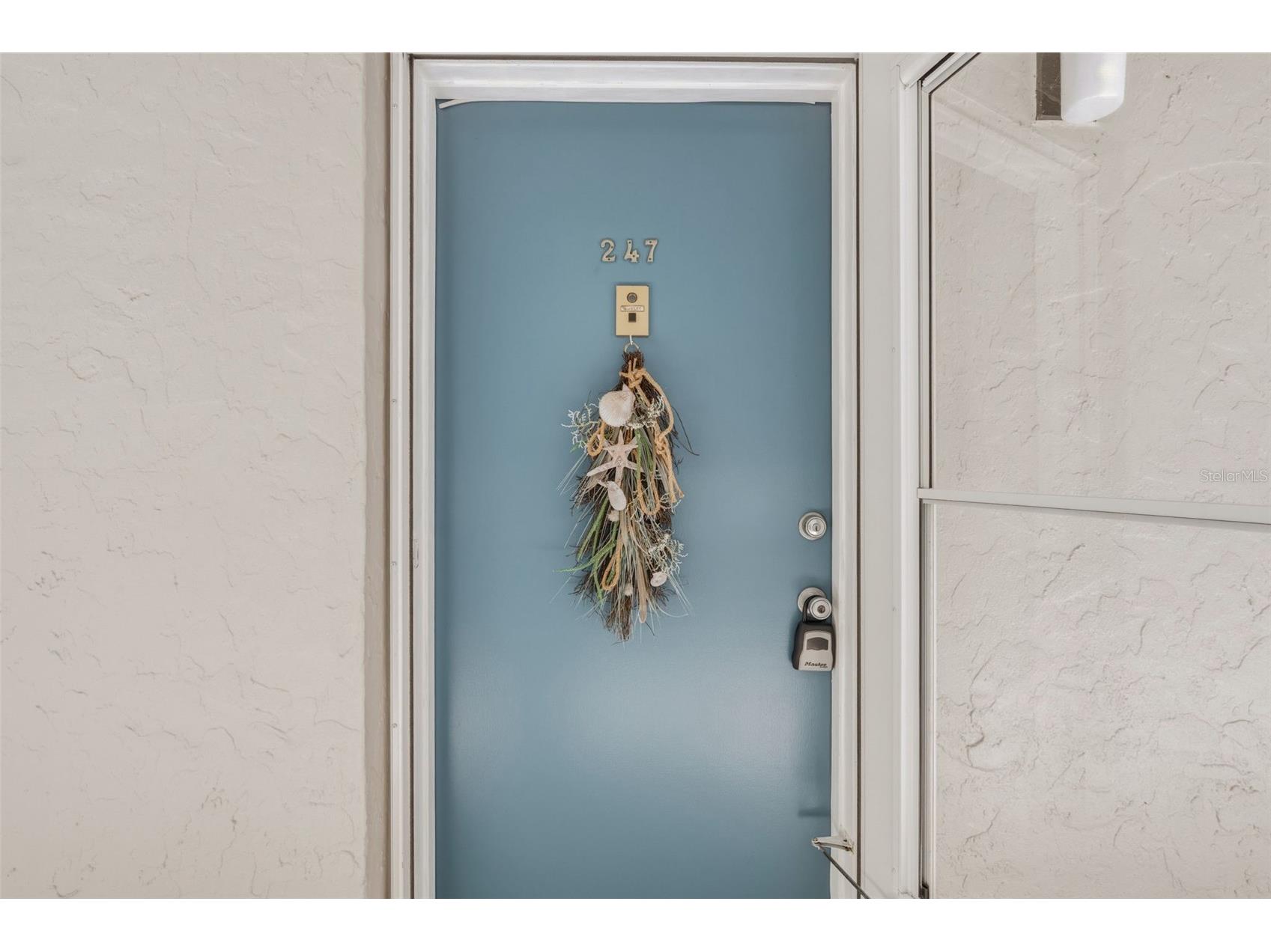 1520 Glen Oaks Drive E #247 Sarasota FL 34232 OM724452 image2